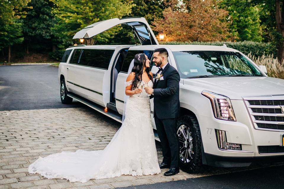 Wedding-Limo-Transportation-1