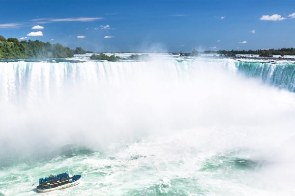 gi_498644849_niagara_falls_ontario_3000x1000 gi_498644849_niagara_falls_ontario_3000x1000